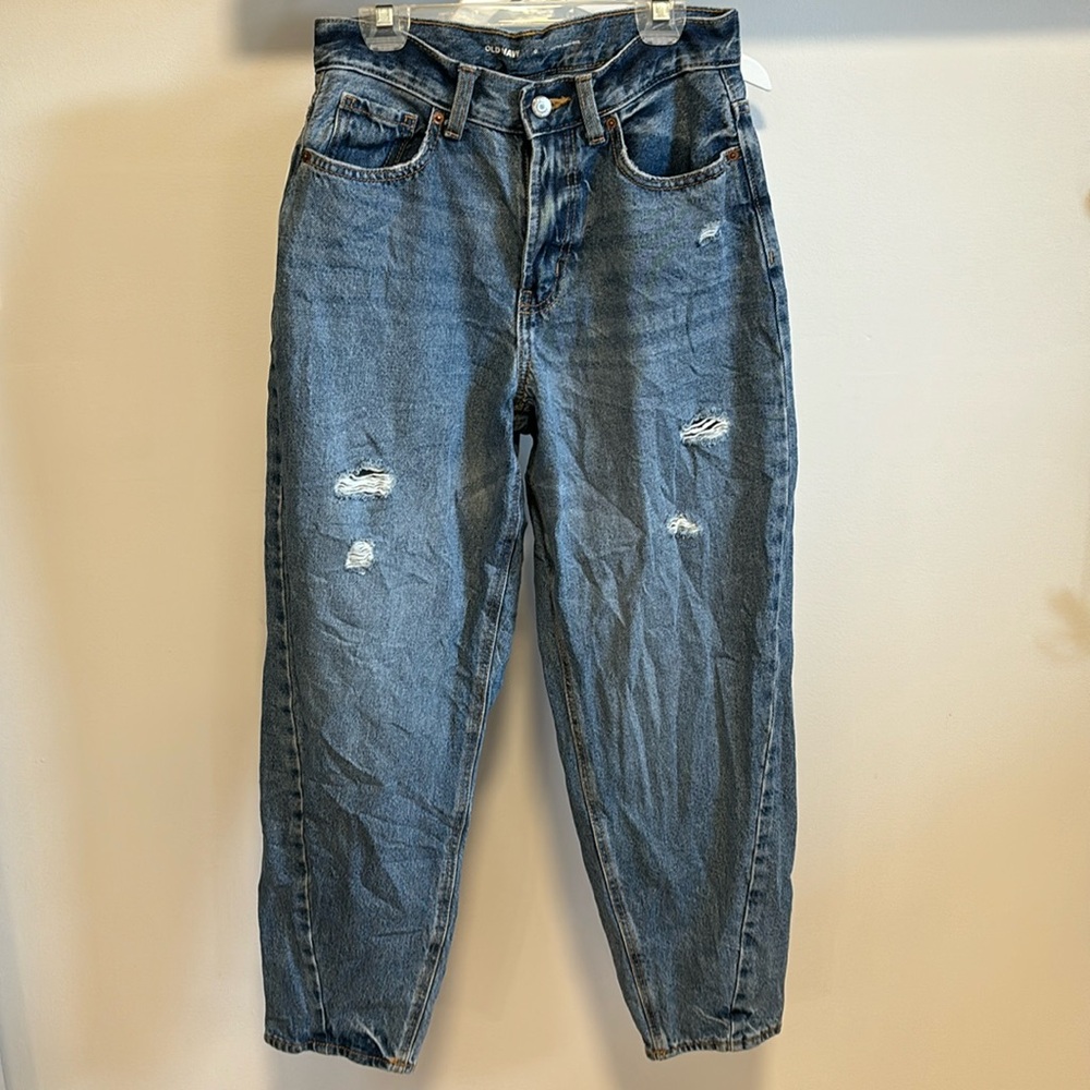 Old Navy baggy jeans.